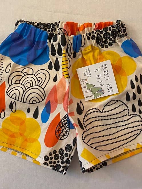 Bermuda per neonati Rainy Days and Sunshine per la vendita all'ingrosso da parte di Barrel and a Heap