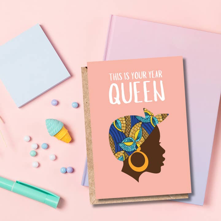 Il tuo anno | Collezione Vibrazioni & Desideri - Biglietto di auguri di compleanno AfroTouch Design per la vendita all'ingrosso da parte di AfroTouch Design