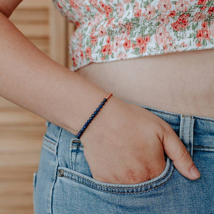 The Blue Yogi - Vente Bracelet de perles - Perles en lapis-lazuli délicates et élégantes à multiples facettes + véritable2