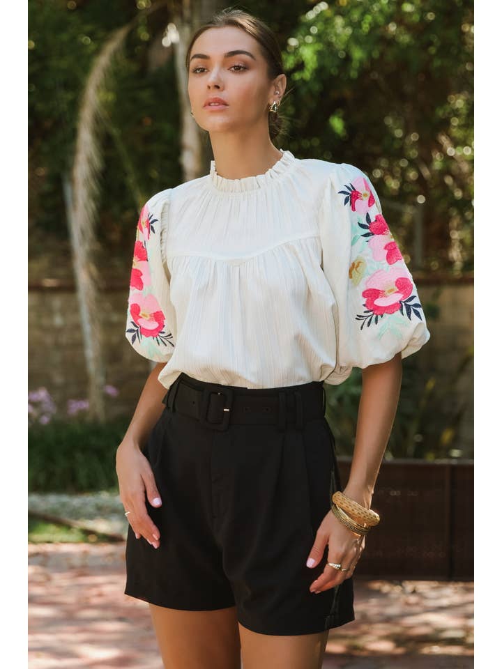 Oddi - Wholesale Blouse - Women's - Embroidery Mock Neck Blouse