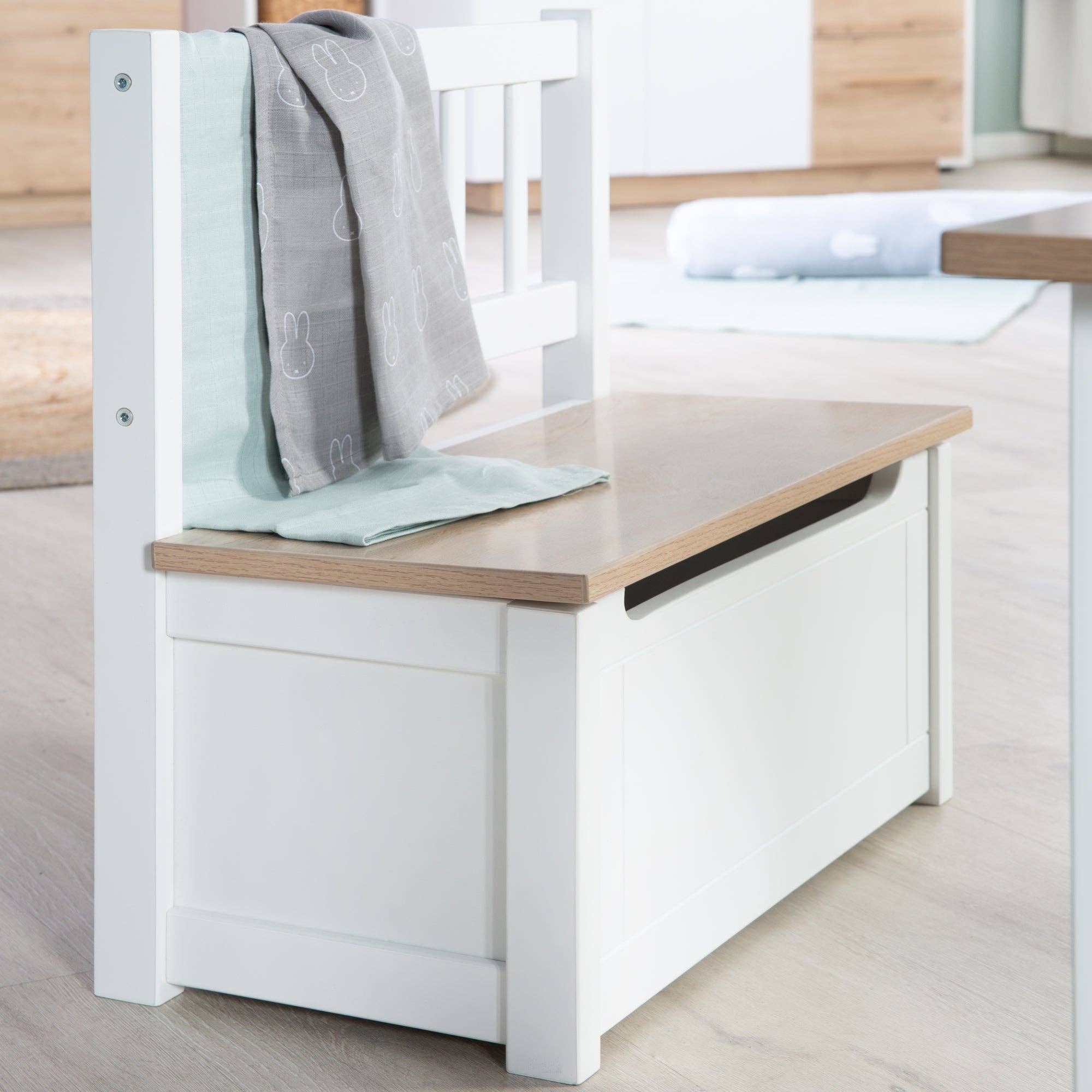 roba kids - Vente Bancs - Banc-coffre pour enfants 'Woody' en bois blanc laqué8