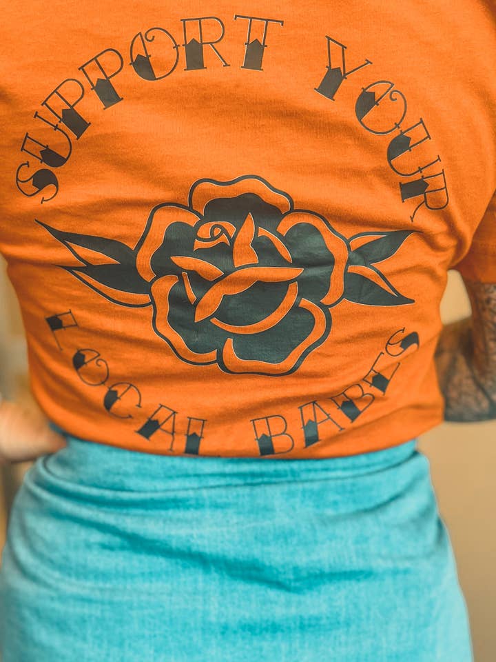 Apoie a sua T-shirt Local Babes Classic por atacado de Seventh Eclectic