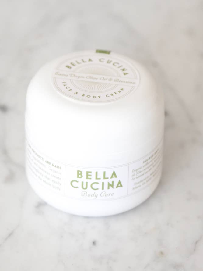 Extra vierge olijf- en bijenwas gezichts- en bodycrème voor wholesale door Bella Cucina Artful Living