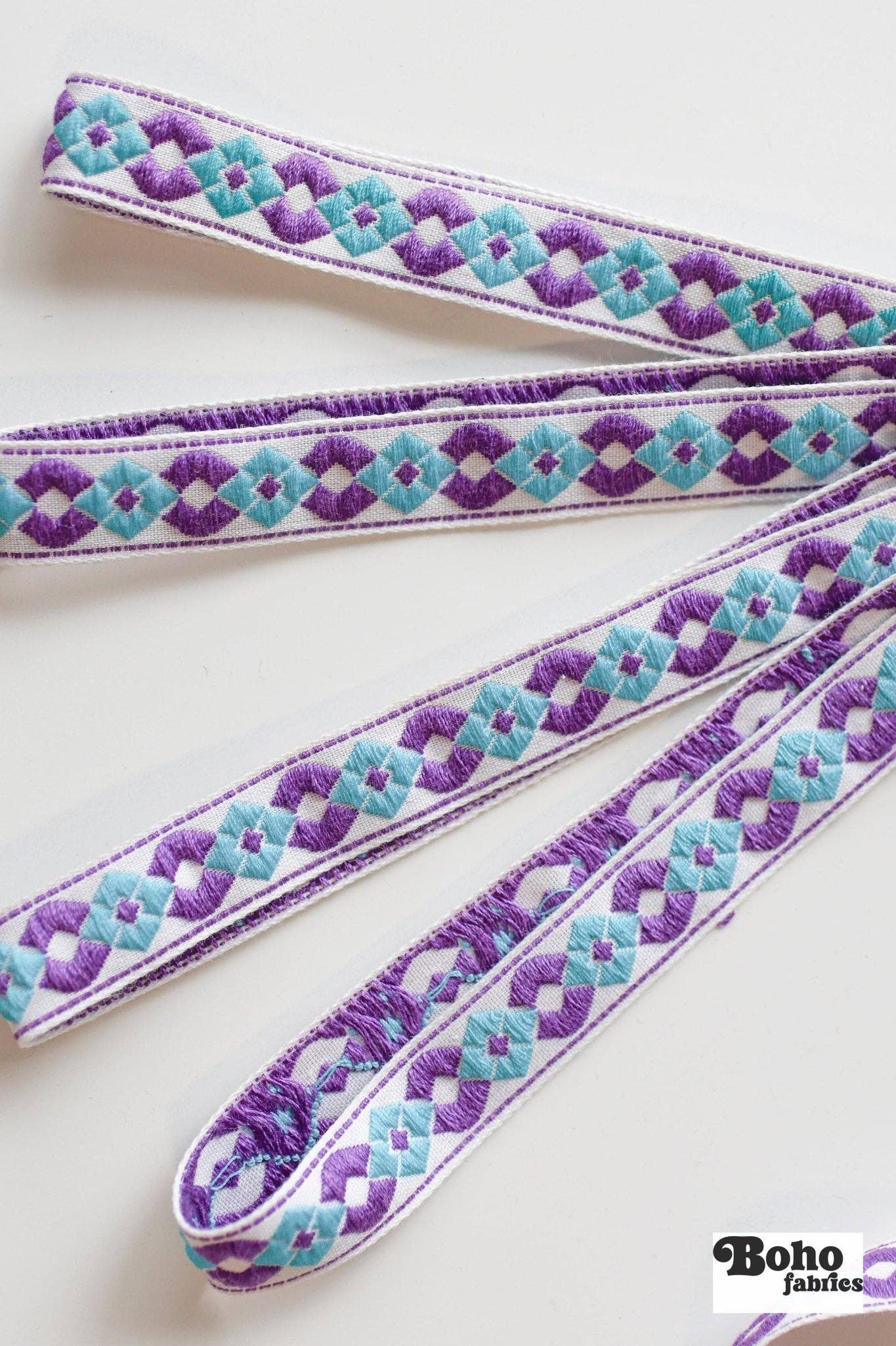 Boho Fabrics – wholesale Ribbon – Gift wrapping – Diamond Link, Purple & Aqua 5/8" Vintage Jacquard Ribbon. TRIM-0761