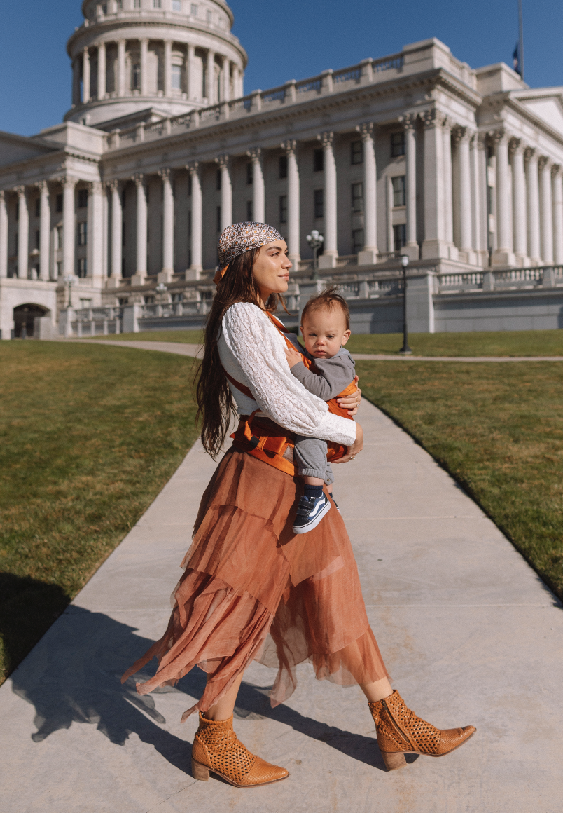 Monmar - Wholesale Baby Carrier - Rust Velvet Baby Carrier4