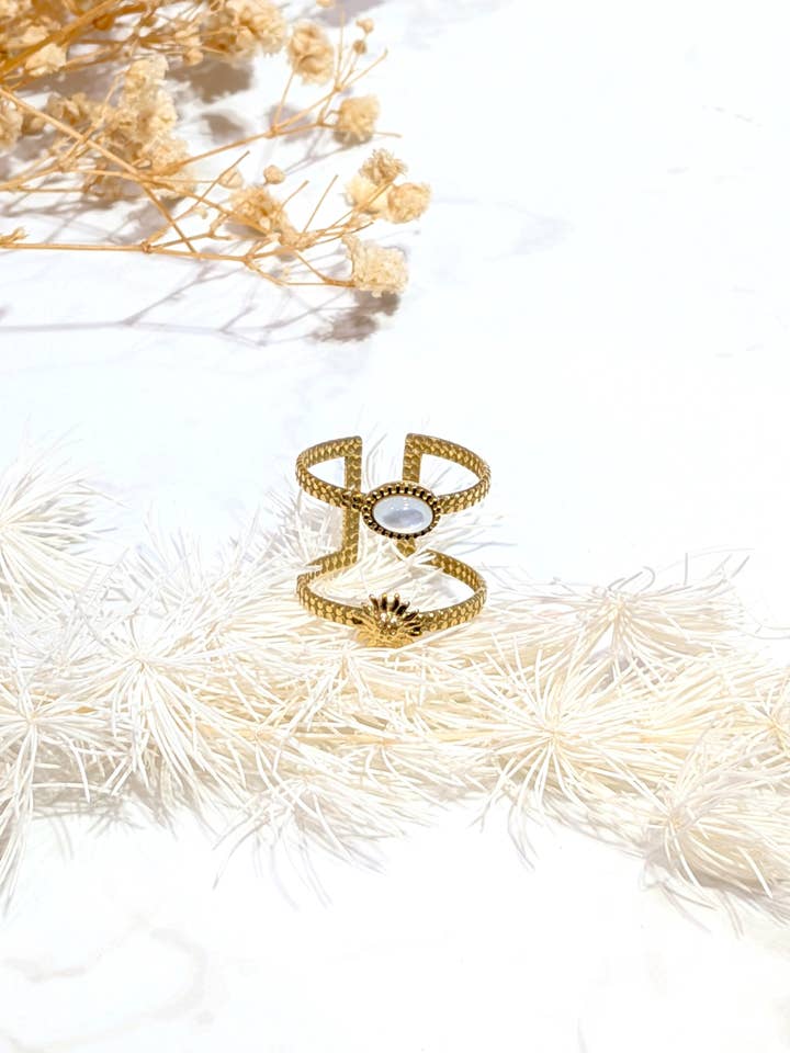 Bague réglable intemporelle Joniae pour la vente par LOLO & YAYA