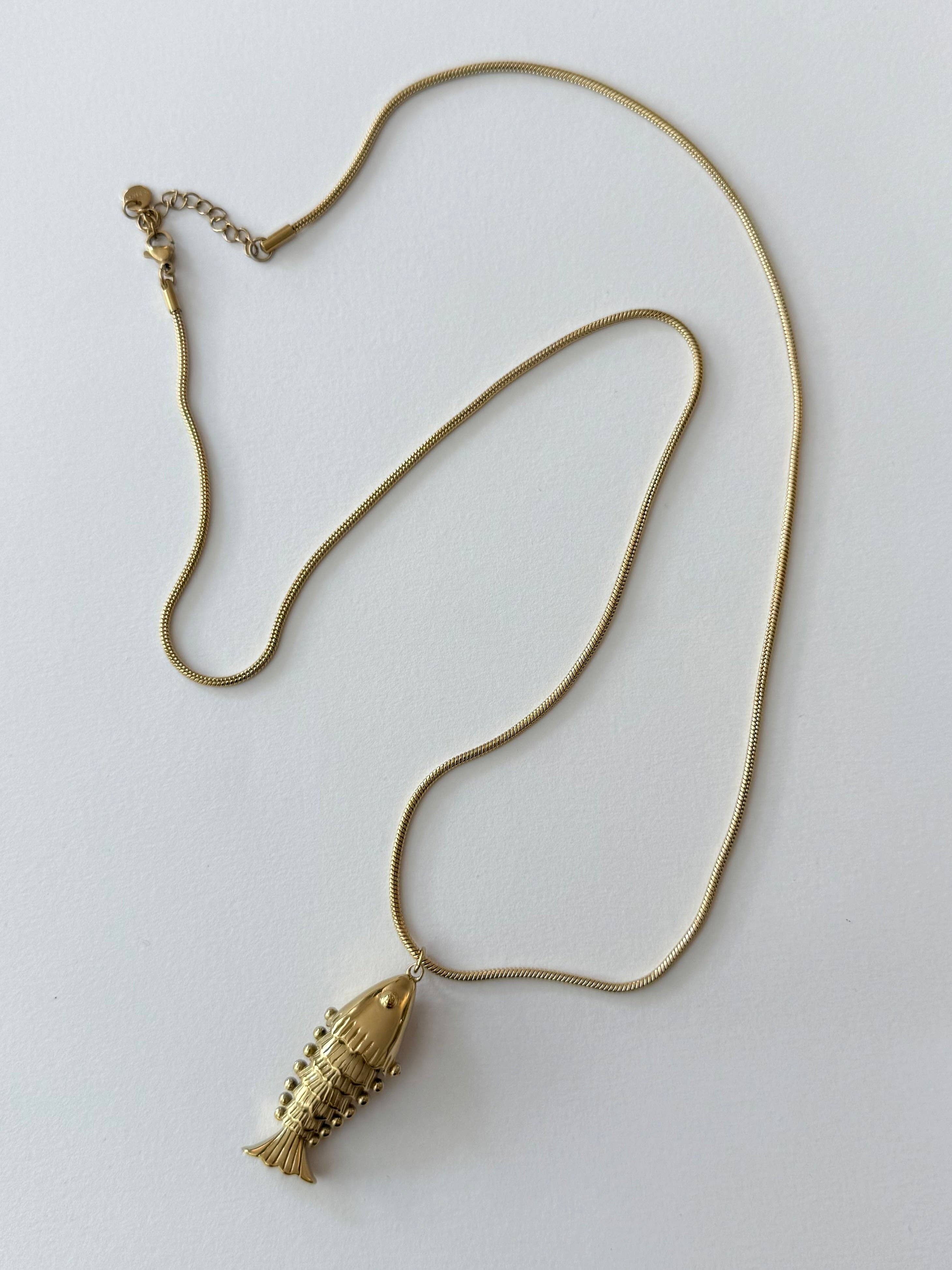 A.B. Paris - Wholesale Pendant/Charm Necklace - Big Fish Necklace - gold or silver0