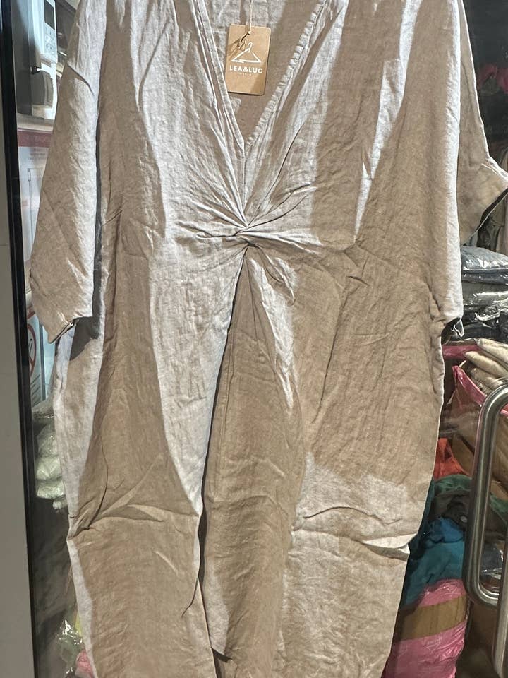 Lea & Luc - Grandes Tailles - Wholesale Dress - Women's - Plus size linen dress V neckline SKU 790916