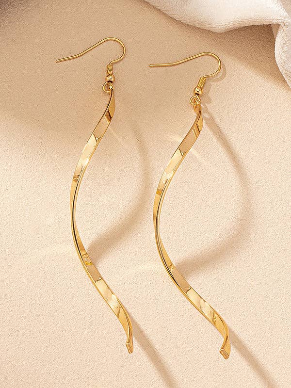 GOLD Einfarbiges spiralförmiges Ohrhängerzubehör mit Quasten für den Großhandel auf Faire1