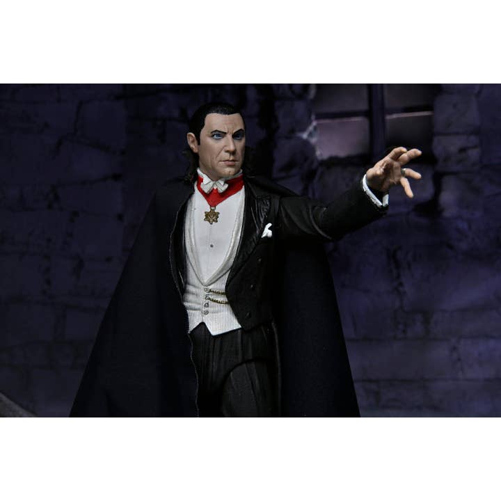 Close Up GmbH - Wholesale Figurine Toy - Kids - Universal Monsters Action Figure Ultimate Dracula Transylvania5
