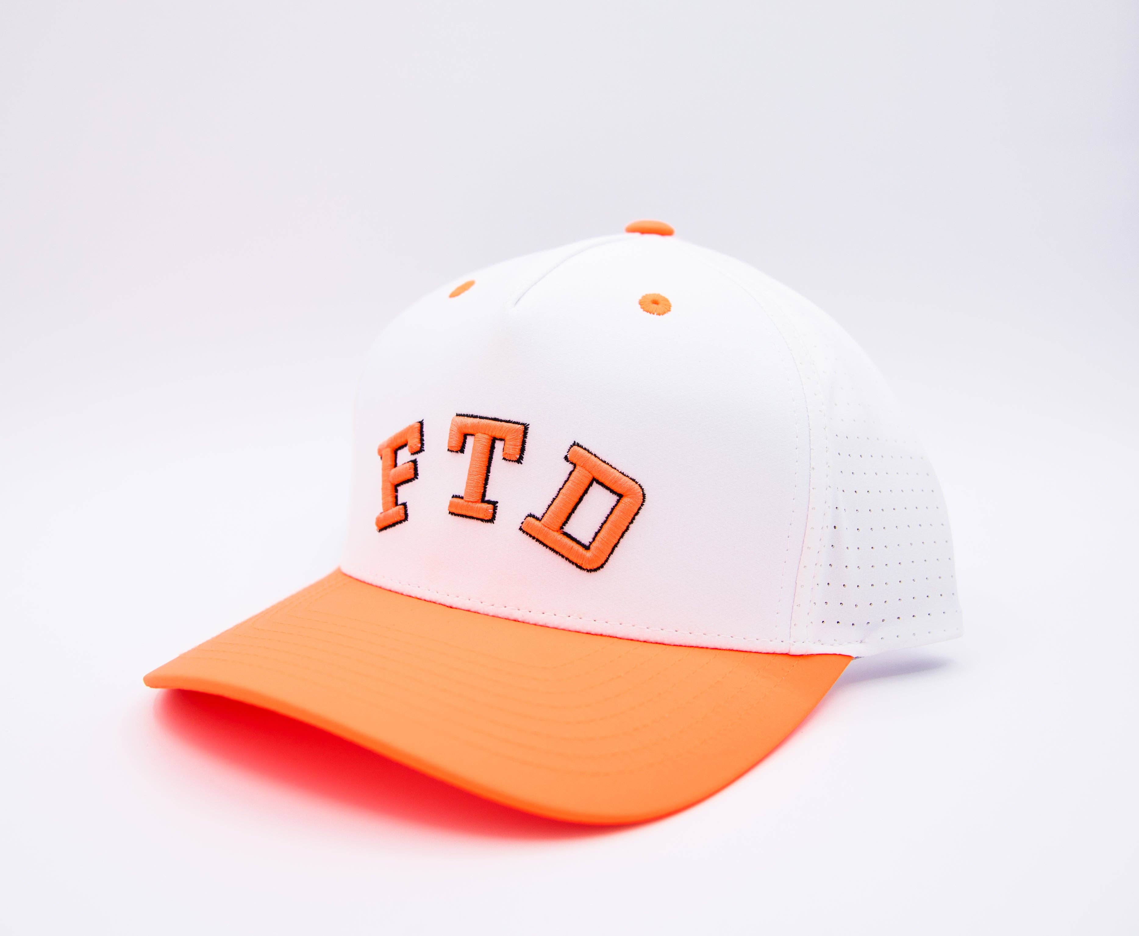 Surf and Turf Golf - Wholesale Trucker Hat - Unisex - FTD Paseo0