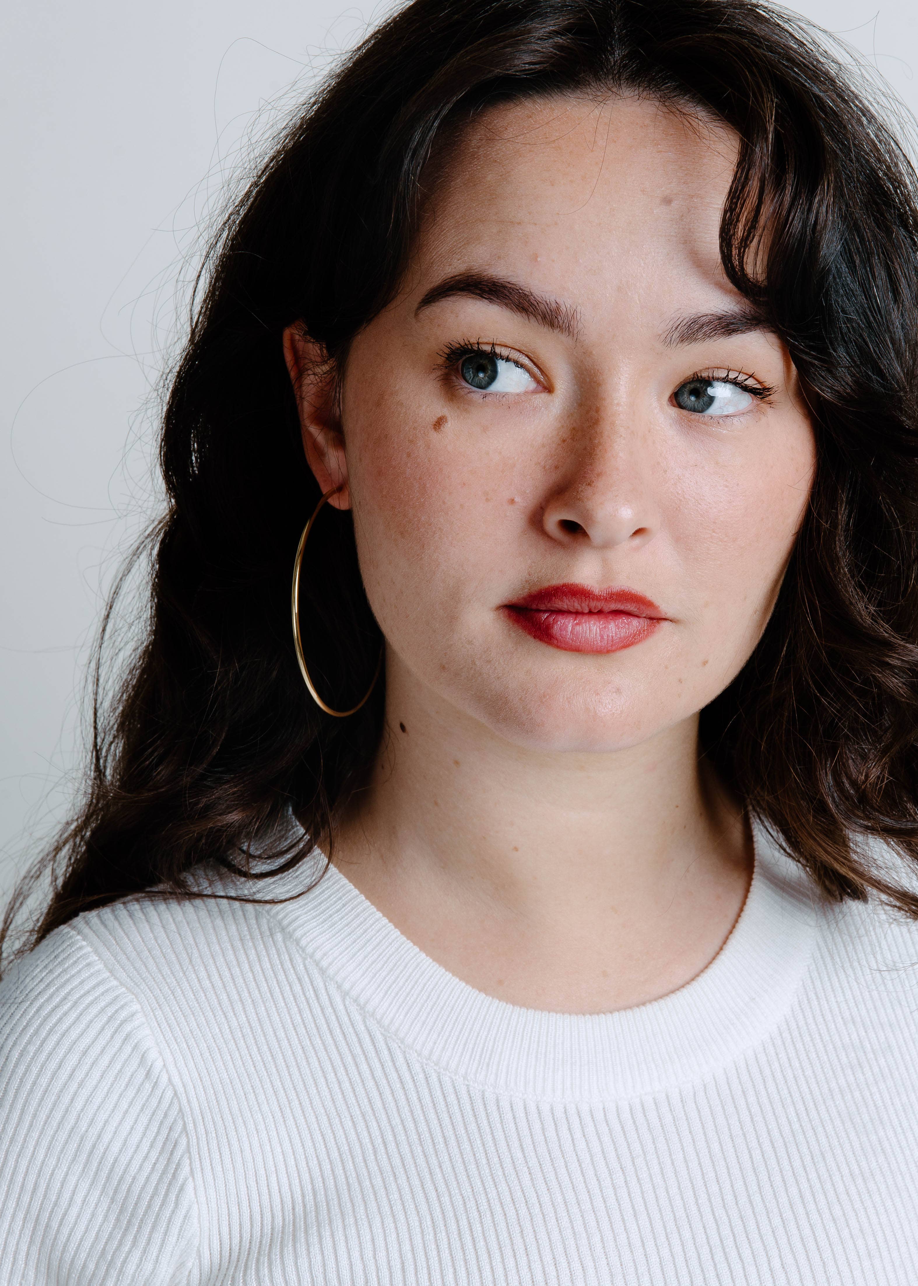 LA-YOU Hoops Large - Gold for wholesale on Faire3