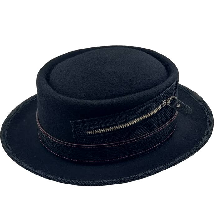 ASTON per la vendita all'ingrosso da parte di Scarves & Fedoras