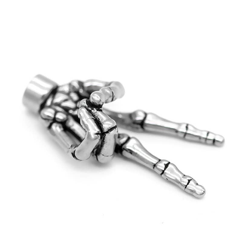 Controse – wholesale Pendant/charm necklace – Undying Peace Skeleton Hand Necklace With Magnetic Ornament3