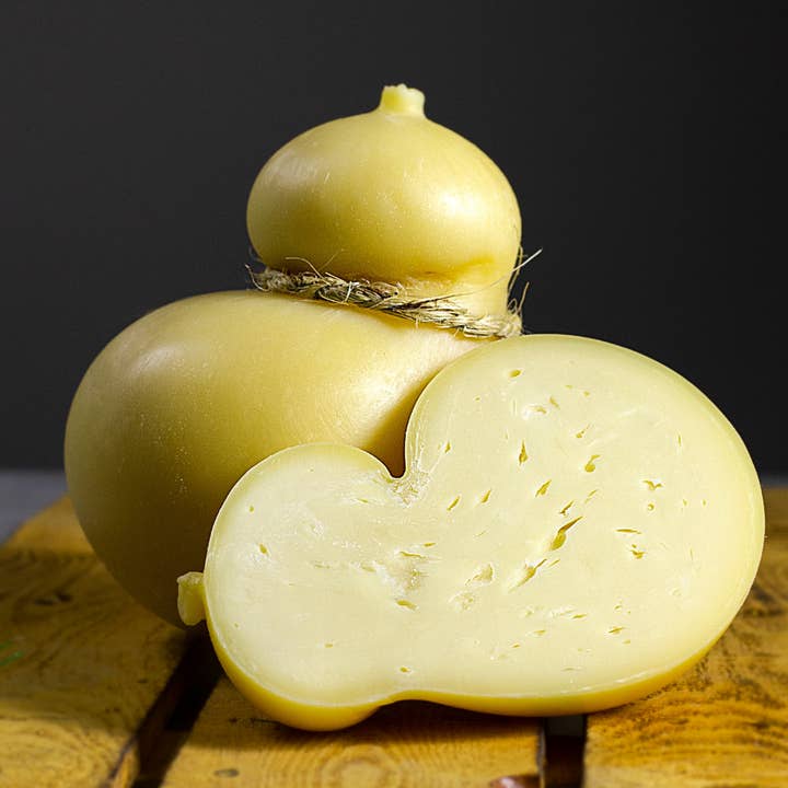 Manè - Excellence Made in Puglia - Wholesale Cheese - Cheese Caciocavallo Semi-piccante Stagionato1
