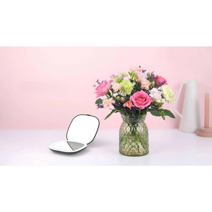 J&V TEXTILES - Wholesale Compact Mirror - Black - 1x/3x Magnifiying Rechargeble LED Compact Makeup Mirror5