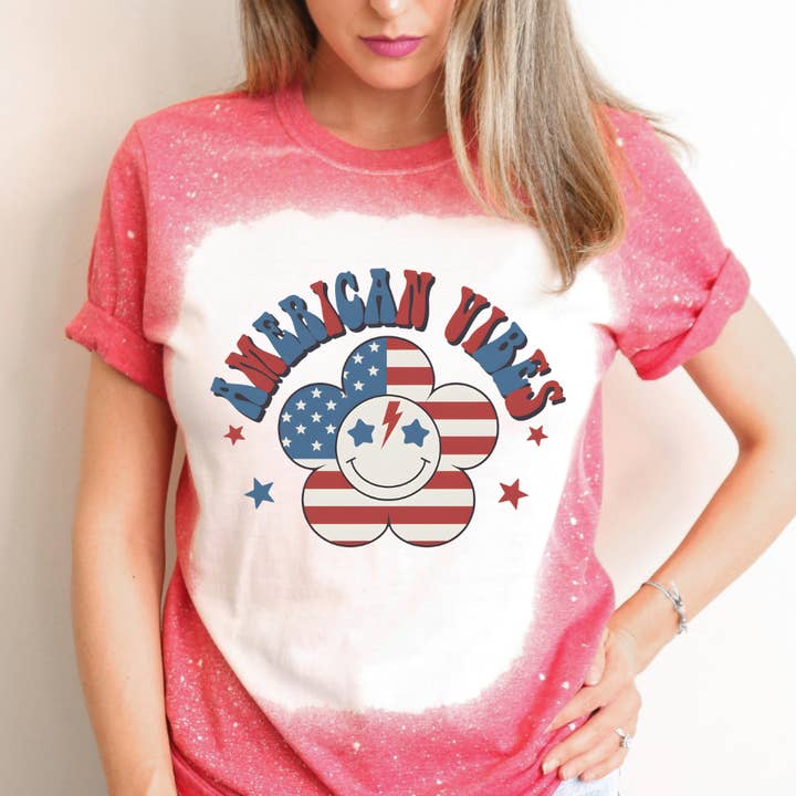 Amerikanische Vibes 4. Juli Gebleichtes T-Shirt für den Großhandel von Hello Gorgeous Apparel