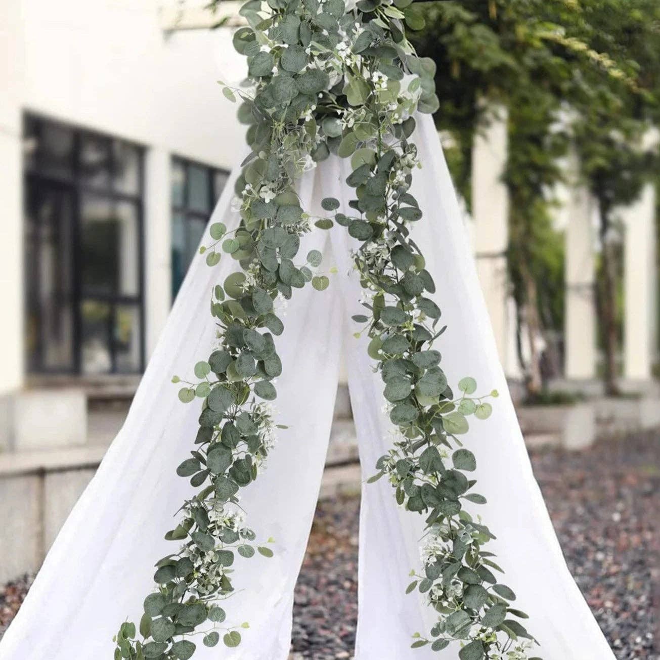BRECK + FOX – wholesale Artificial flowers – Faux Eucalyptus Garland 2-Piece Set3