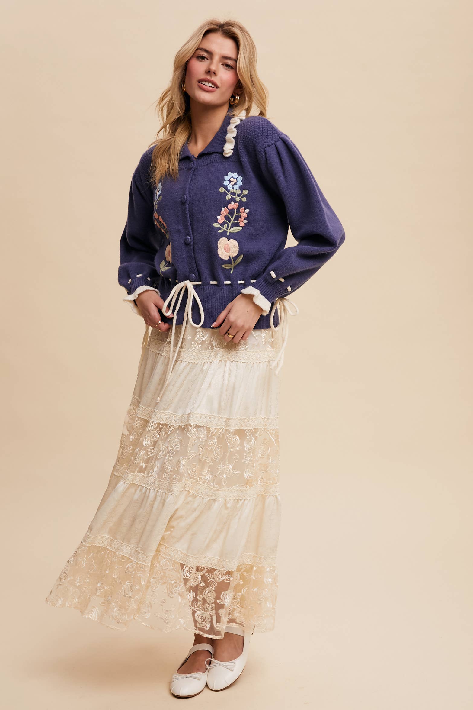 Listicle - Wholesale Cardigan - Women's - Floral Embroidered Knit Cardigan Sweater33