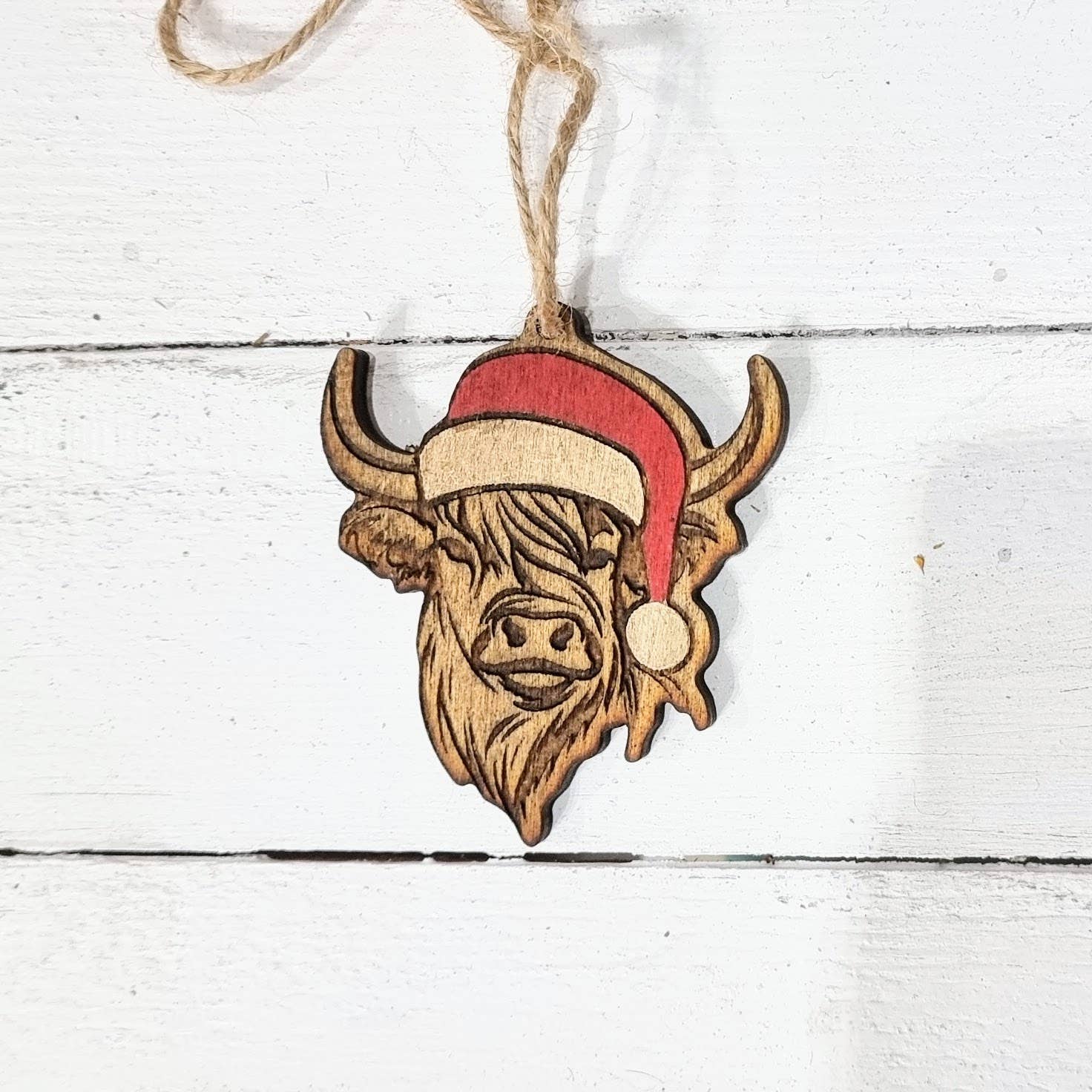 Wildflower Designs - Vente Décoration de Noël - Suspension de sapin en bois vache Highland, boule de Noël Écosse2