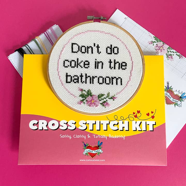 Curious Twist - Wholesale Doe-het-zelf-knutselset - Doe geen cola in de badkamer - Cross Stitch Kit1