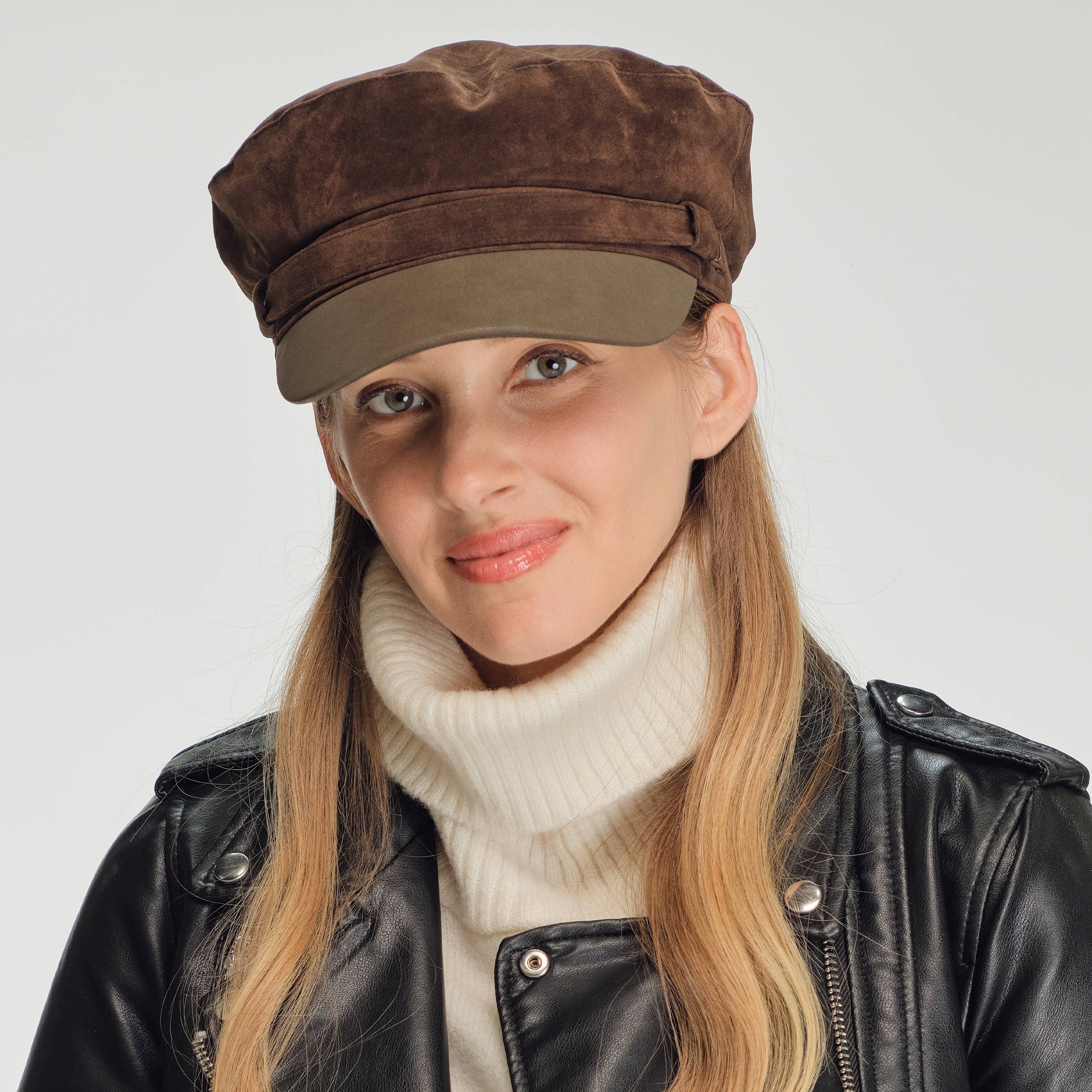 Hana - Wholesale Newsboy/Schoolboy Hat - Women's - C.C Button Deco Faux Suede Fisherman's Cap6