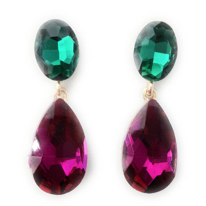 Boucles d'oreilles en cristal brillant en forme de larme · Vert fuchsia pour la vente par BRANDELIA