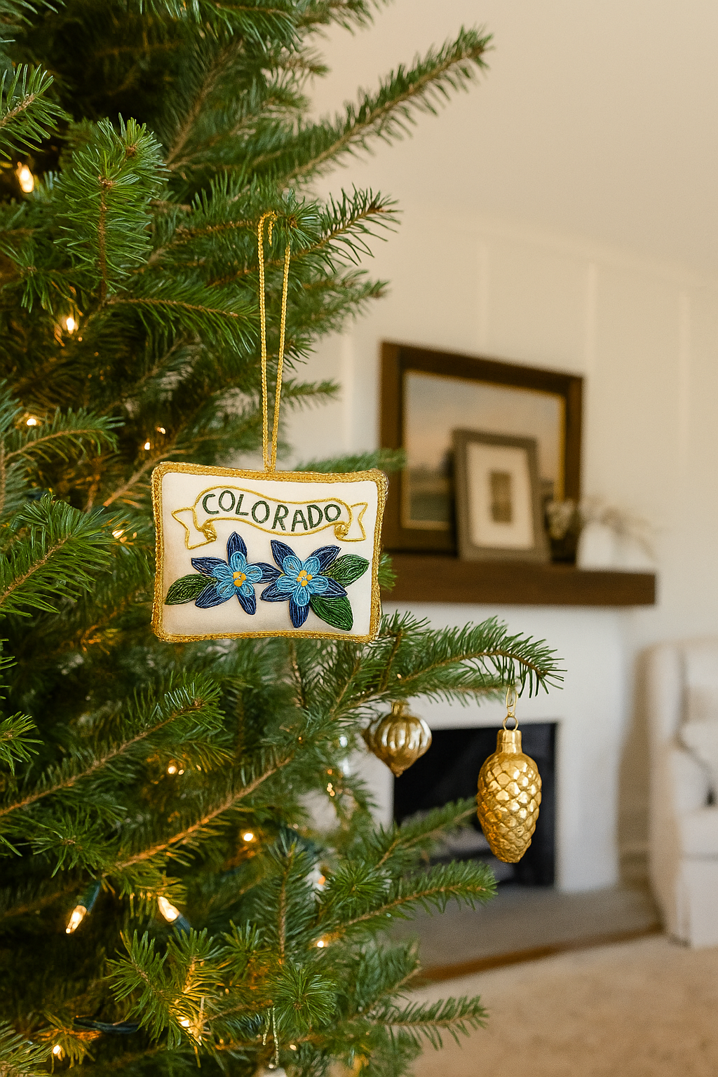 Matr Boomie Fair Trade - Wholesale Ornament - Colorado State Blue Columbine Beaded Fabric Ornament1