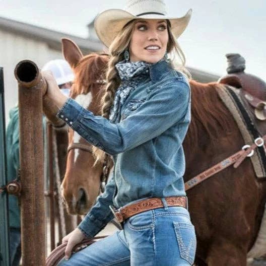 Cowgirl Britches Glas Auto-Diffusor Freshie - Wählen Sie Ihre Flasche für den Großhandel von Poorely Made Crafts