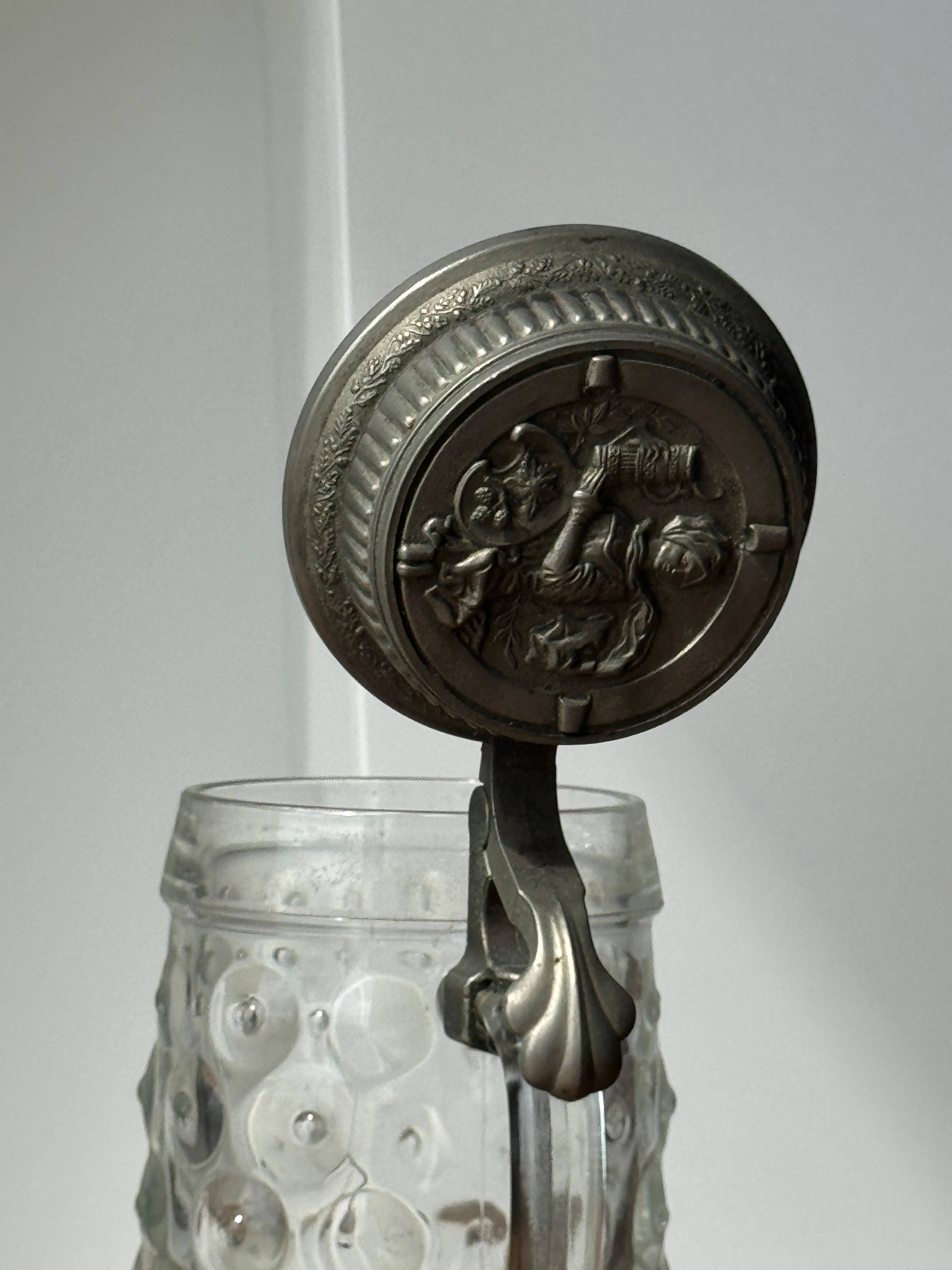 Office Objets - Wholesale Beer Glass/Mug - Alsatian beer mug with figurative pewter lid11