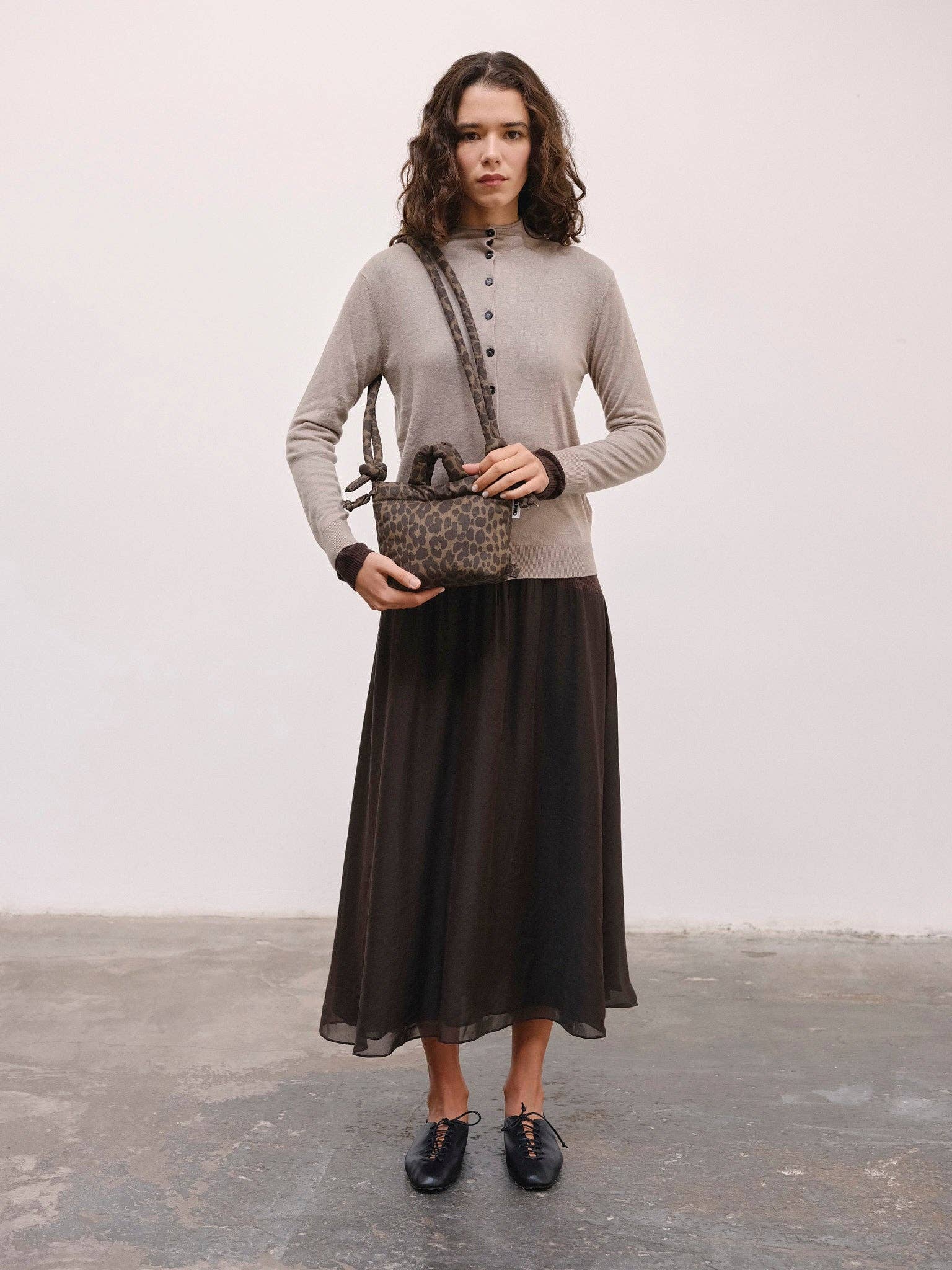 Ölend Backpacks - Wholesale Crossbody Bag - Women's - Micro Ona Soft Bag98