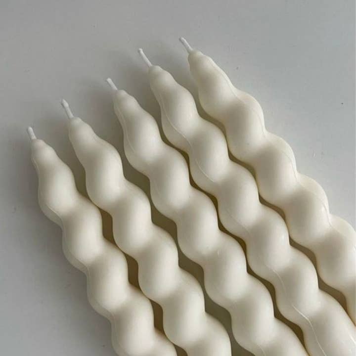 Vive Candles - Wholesale Novelty Candle - Spiral Twist Candle1