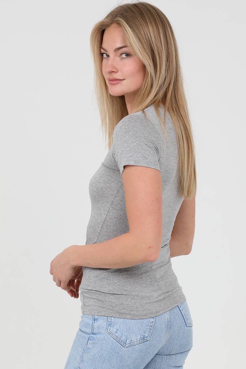 ANGIE - Vendita all'ingrosso Maglietta - Donna - Maglietta basica a scollo a V X2731-ASIS13