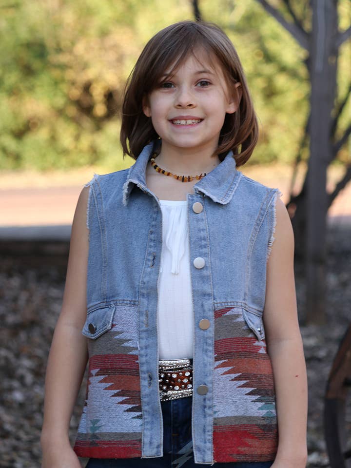 GILET EN JEAN AZTÈQUE. TPG25113005-AMY pour la vente par Kids Charm Online