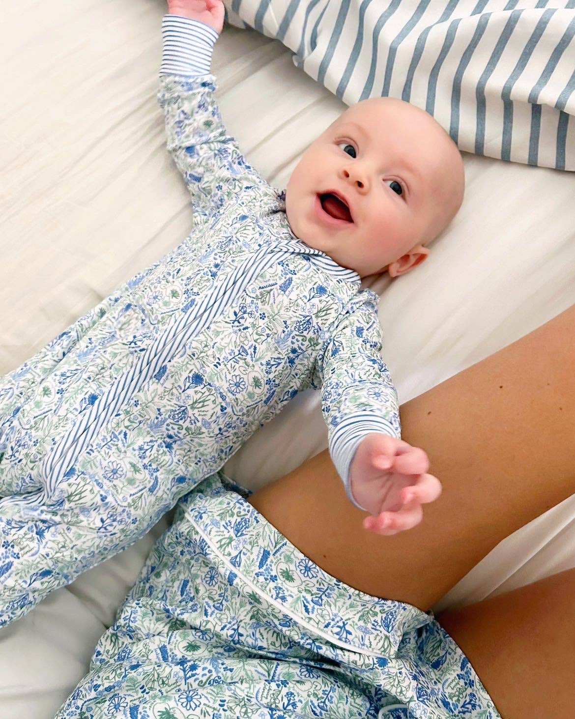 Oysters Women’s Button Front Short Pajama Set for wholesale on Faire6