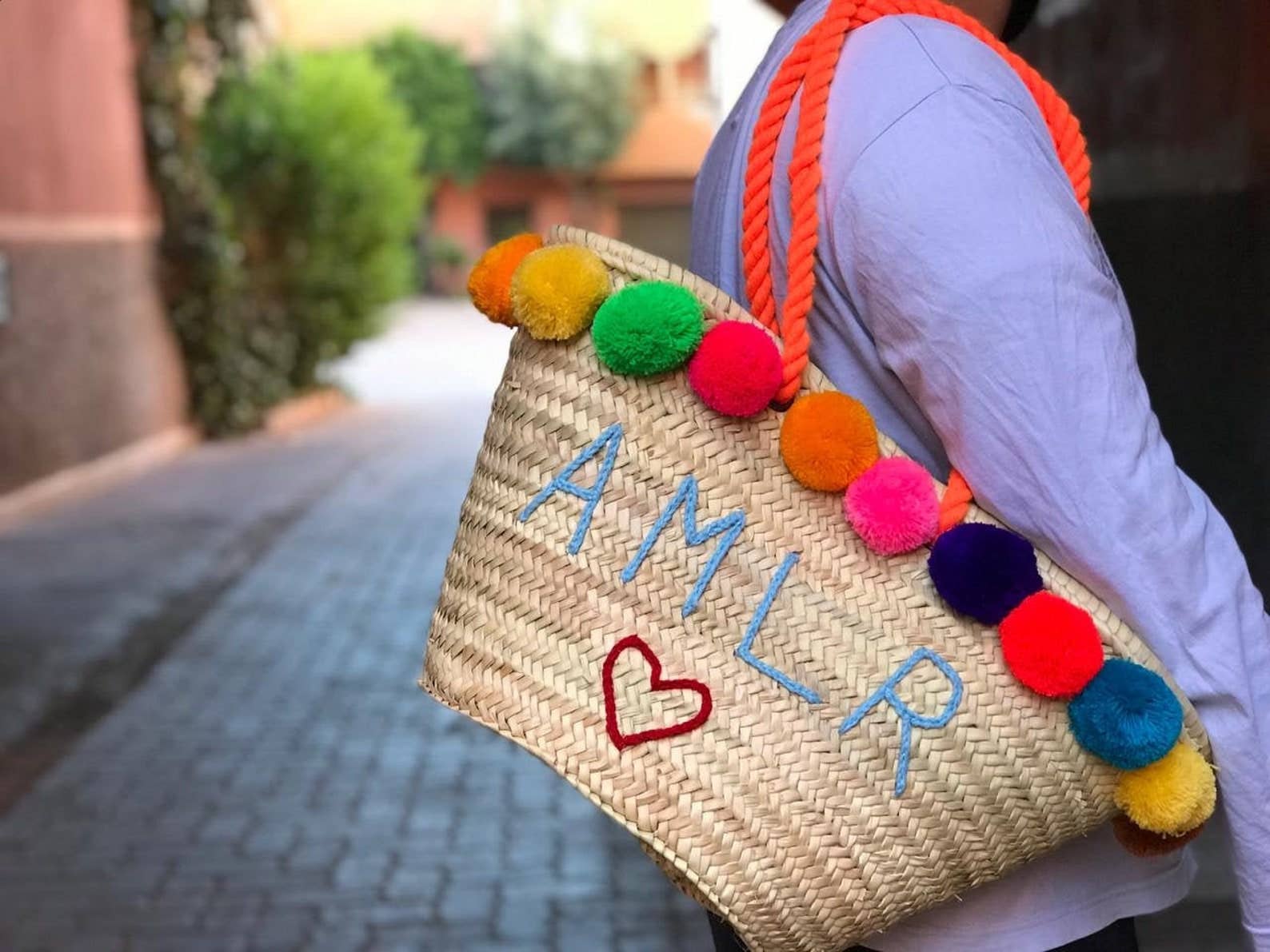MARRAKECH METACRAFT LTD - Vente Tote bag – femme - Panier en paille marocain personnalisé avec pompon multicolore0