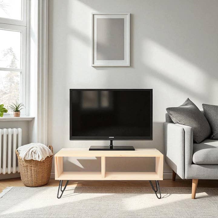 HIRA TV-möbel i massivt trä. Finish "N A T U R A L". för wholesale av Raw Wood