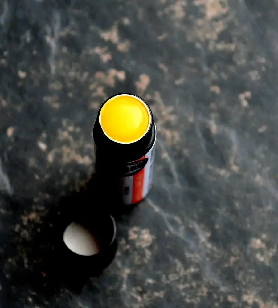 Badgerface Beauty Supply – Großhandel Lippenbalsam – Natürlicher, plastikfreier Lippenbalsam mit Sheabutter.10