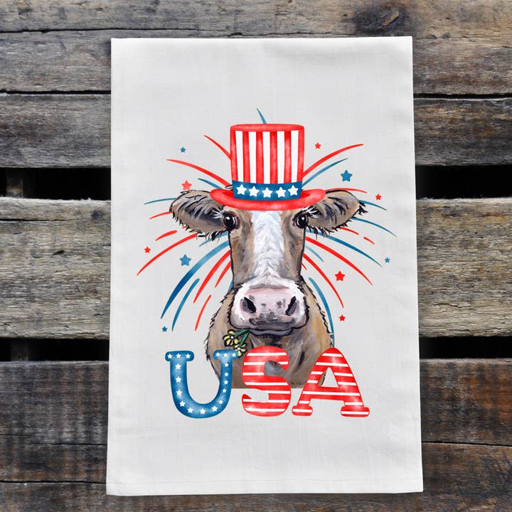 Toalha de chá de vaca 4 de julho 'Maizy', decoração de fazenda por atacado de Hippie Hound Studios