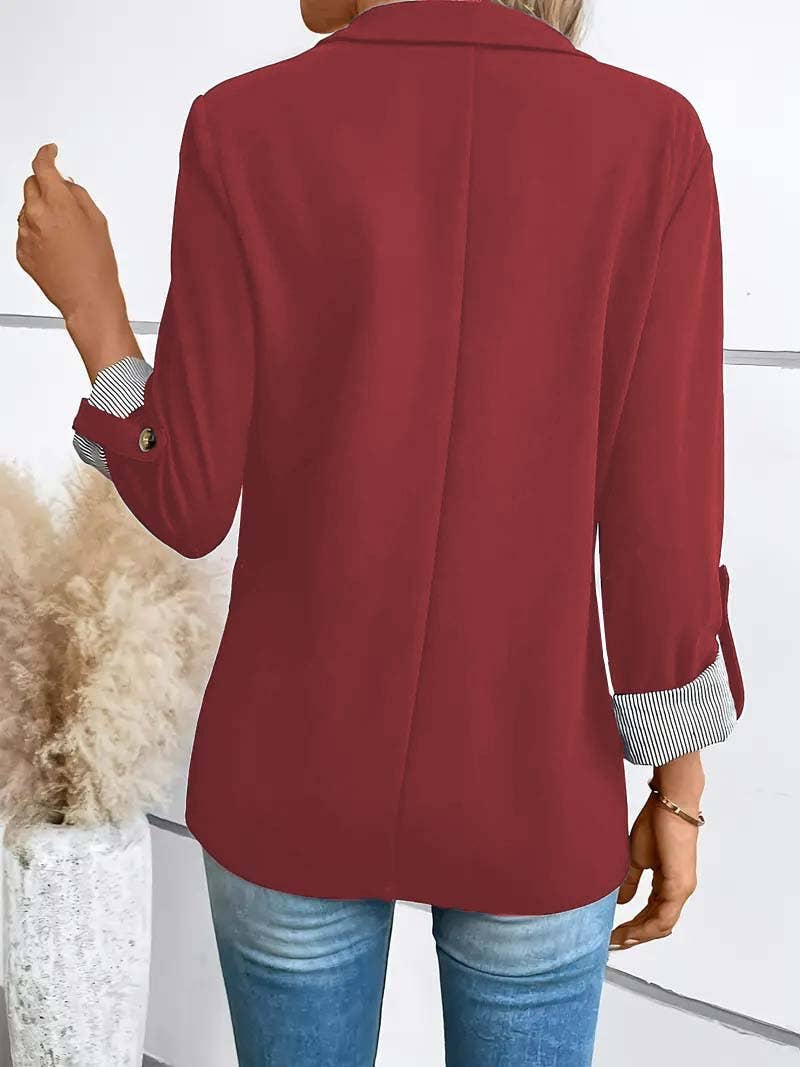 Lily Clothing - Vente Veste – femme - VESTE DE COSTUME AJUSTÉE À BOUTONS AVEC MANCHES RENVERSÉES9