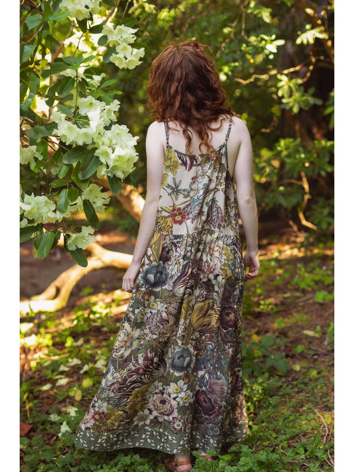Market of Stars (USA) - Wholesale Dress - Women's - Love Grows Wild Bohéme Long Maxi Slip Dress w/ Bees Floral1