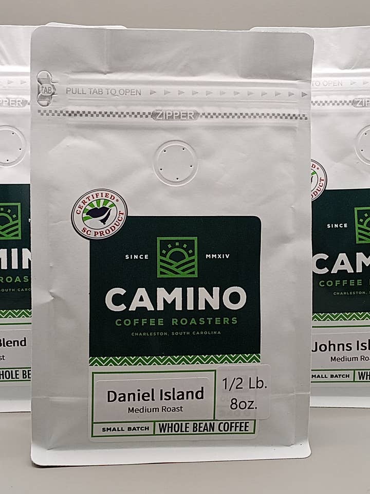 Blandat paket - medium och mörk rostad för wholesale av Camino Coffee Roasters