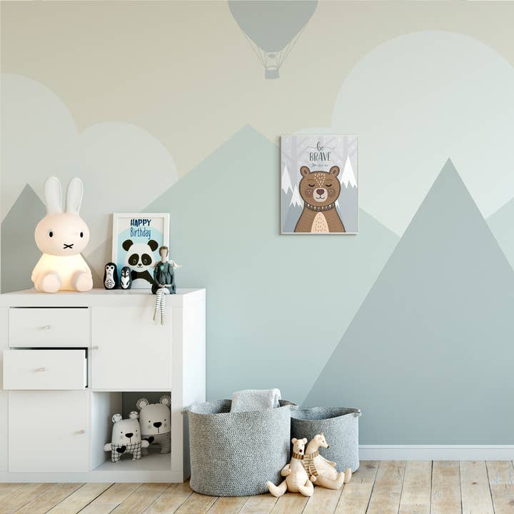 Stupell Industries - Venta al por mayor Arte mural navideño - Be Brave Sentiment arte mural de oso de montaña relajante día festivo