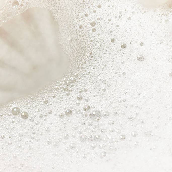 BACKBAR | BRIGHTEN body wash for wholesale by the beauty way