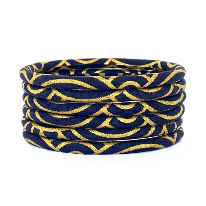 Melokane - Wholesale Bangle Bracelet - Thin Japanese Seigaiha Black and Gold Bangle Bracelet - 2 Sizes