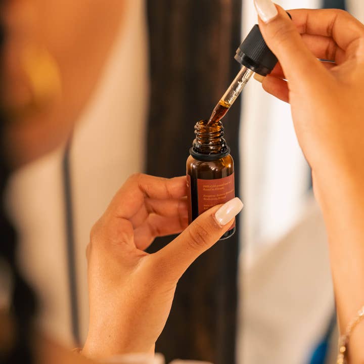 Chakka Origins - Wholesale Bath/Body Oil - RISE & GLOW | Coffee Oil3