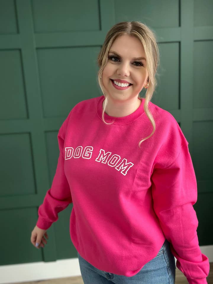 Sudadera universitaria de mamá de perro para venta al por mayor de Meghan Ashley Designs Inc.