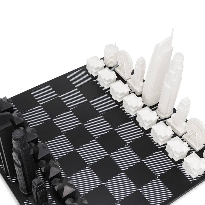 Skyline Chess - Wholesale Board Game - The Los Angeles Edition - Skyline Chess Set