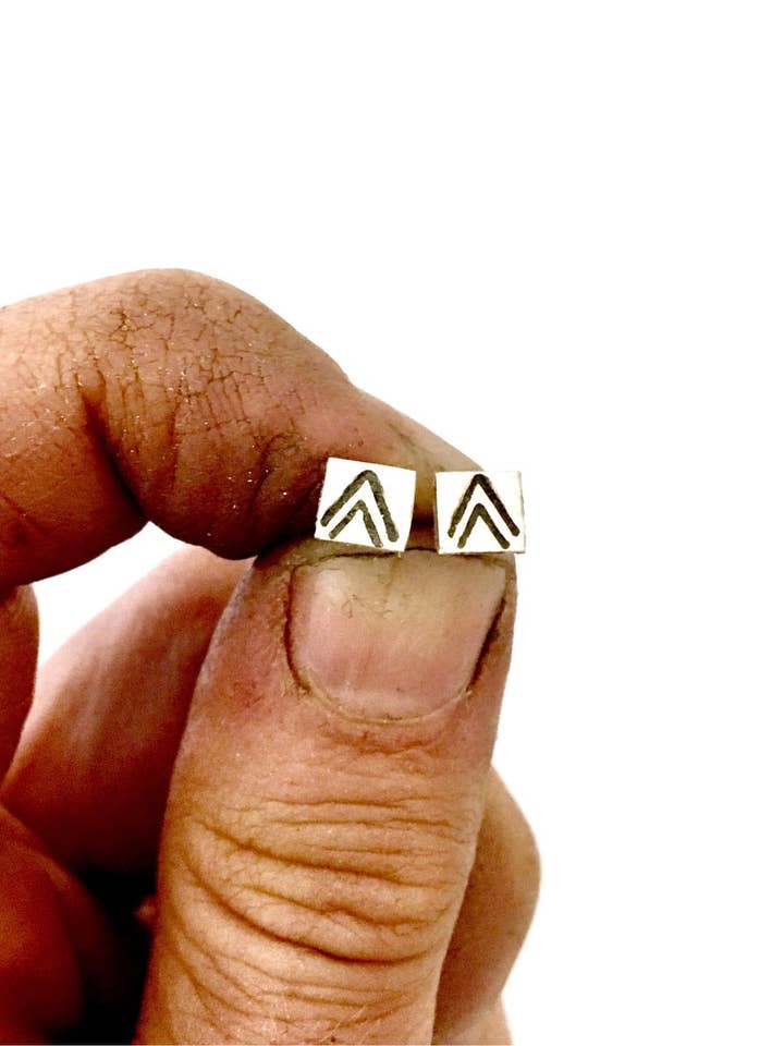 Vierkante oorknopjes van Chevron voor wholesale door Studio451Jewelry