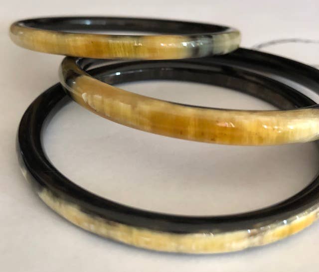Cozee Cashmere - Wholesale Jewelry Set - Horn Bangles3